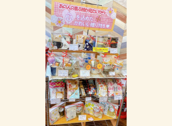 生活雑貨＆GIFT　HANA　文京店