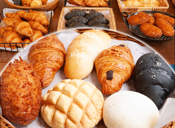 C8.国産無添加生地おまかせパン15ヶセット